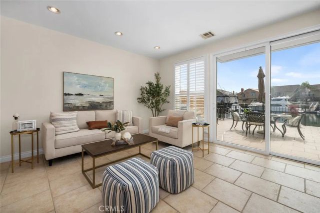 16154 Tortola, Huntington Beach, CA 92649