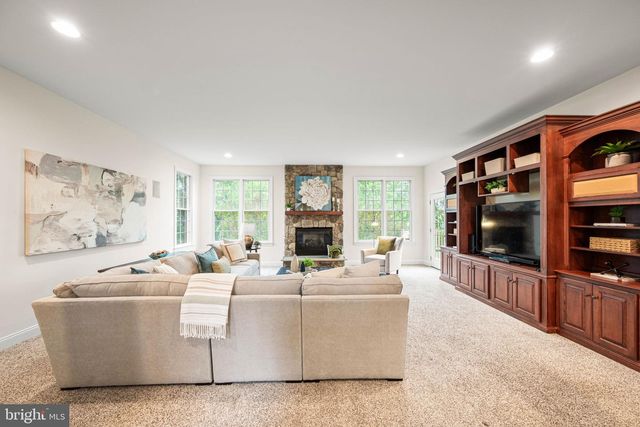 1462 STOCK GRANGE RD, Downingtown, PA 19335