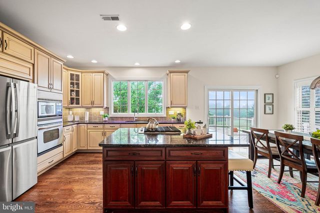 1462 STOCK GRANGE RD, Downingtown, PA 19335