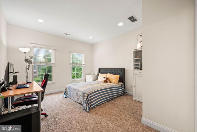1462 STOCK GRANGE RD, Downingtown, PA 19335