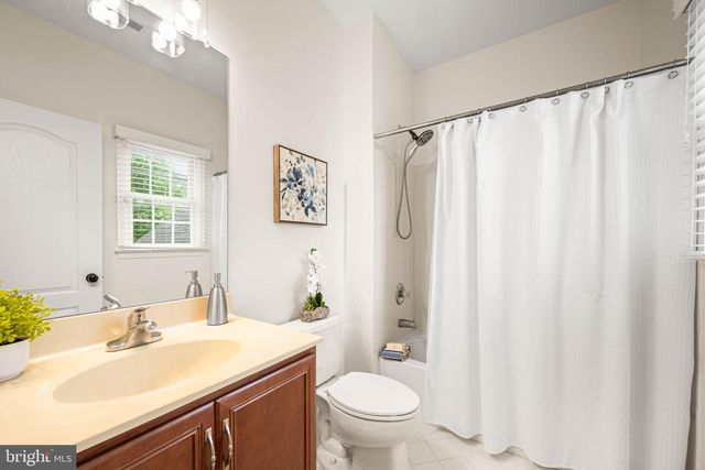 1462 STOCK GRANGE RD, Downingtown, PA 19335