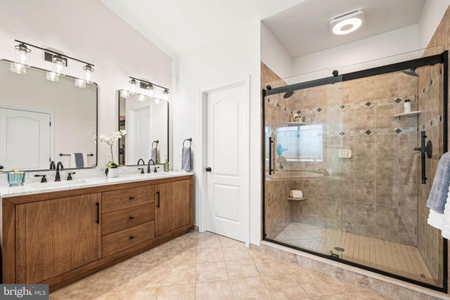 1462 STOCK GRANGE RD, Downingtown, PA 19335
