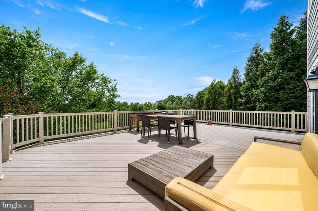 1462 STOCK GRANGE RD, Downingtown, PA 19335