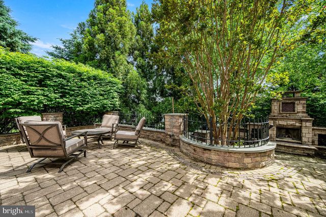 1462 STOCK GRANGE RD, Downingtown, PA 19335