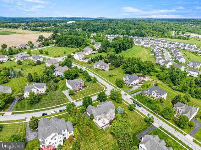 1462 STOCK GRANGE RD, Downingtown, PA 19335