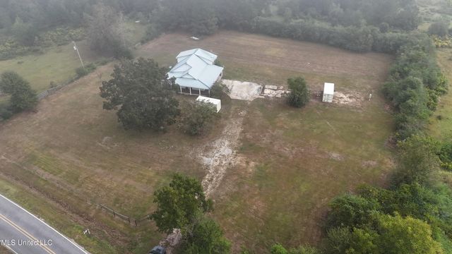 23156 Tally Shaw Road, Perkinston, MS 39573