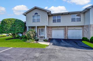 7420 Maple Drive, Justice, IL 60458