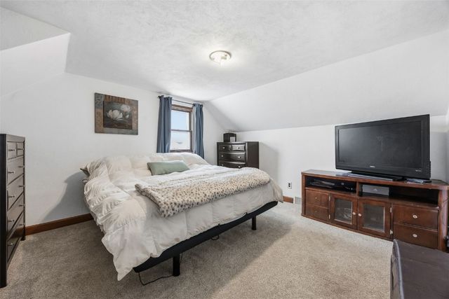 108 South Street, Urbana, IA 52345