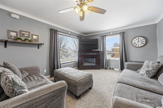 108 South Street, Urbana, IA 52345