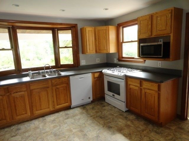 211 Old Meetinghouse Road A, Townsend, MA 01469