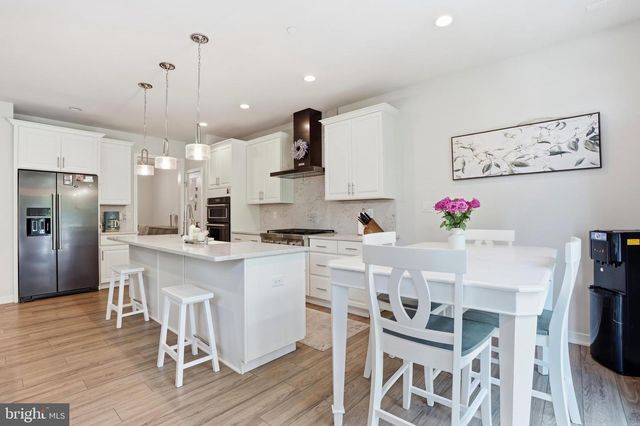205 ELLA LN, Conshohocken, PA 19428