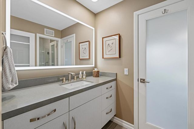 2 Whittier Court, Rancho Mirage, CA 92270