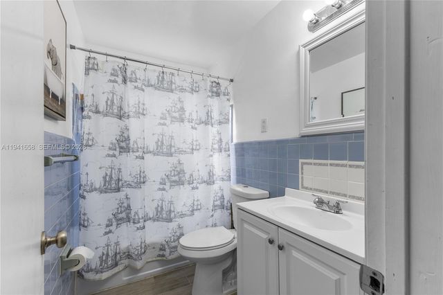 325 Bird Rd, Coral Gables, FL 33146