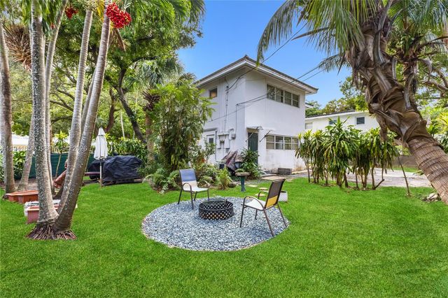 325 Bird Rd, Coral Gables, FL 33146