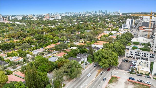 325 Bird Rd, Coral Gables, FL 33146