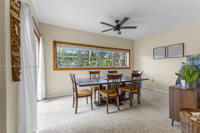 325 Bird Rd, Coral Gables, FL 33146