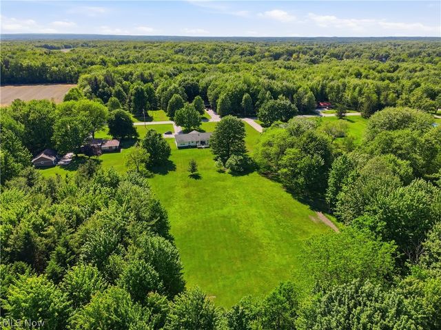 904 Lenox New Lyme Road, Jefferson, OH 44047