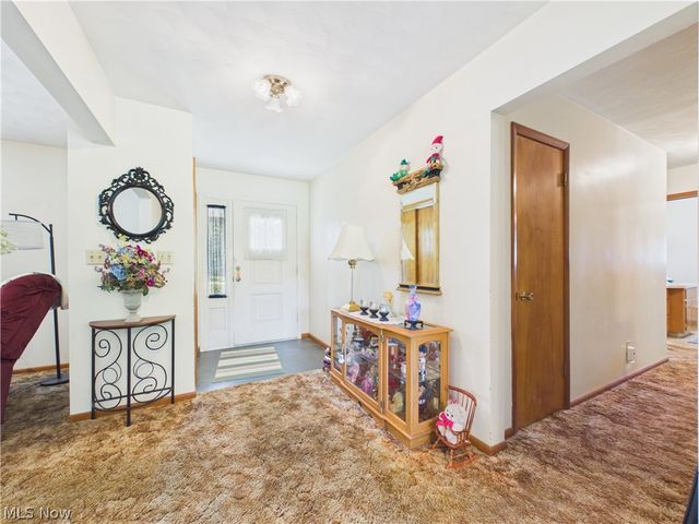 904 Lenox New Lyme Road, Jefferson, OH 44047
