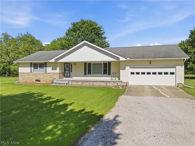 904 Lenox New Lyme Road, Jefferson, OH 44047