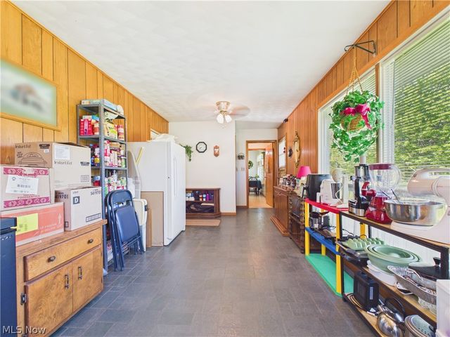 904 Lenox New Lyme Road, Jefferson, OH 44047