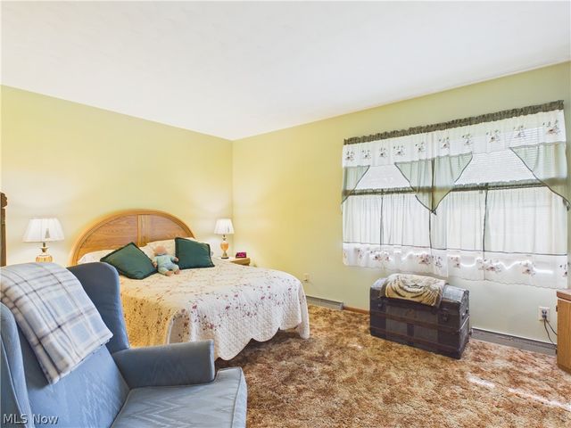904 Lenox New Lyme Road, Jefferson, OH 44047