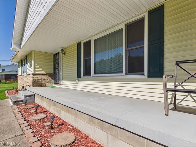 904 Lenox New Lyme Road, Jefferson, OH 44047