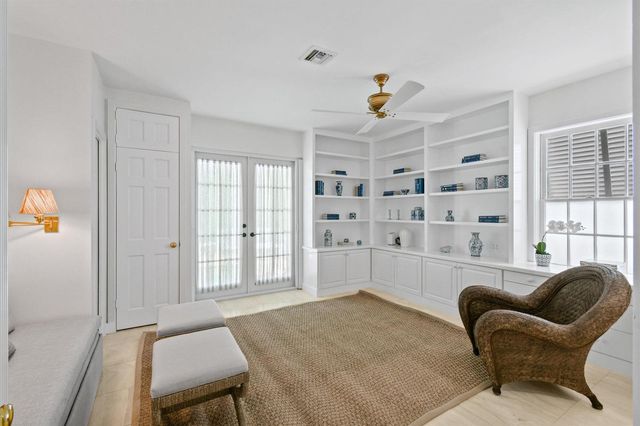117 Via Vizcaya, Palm Beach, FL 33480