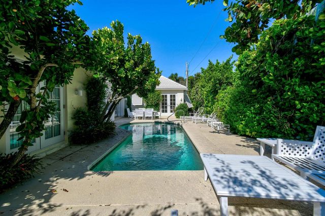 117 Via Vizcaya, Palm Beach, FL 33480