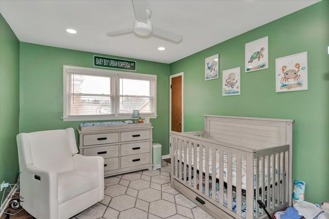 5465 N Nottingham Avenue, Chicago, IL 60656