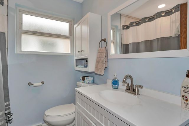 5465 N Nottingham Avenue, Chicago, IL 60656