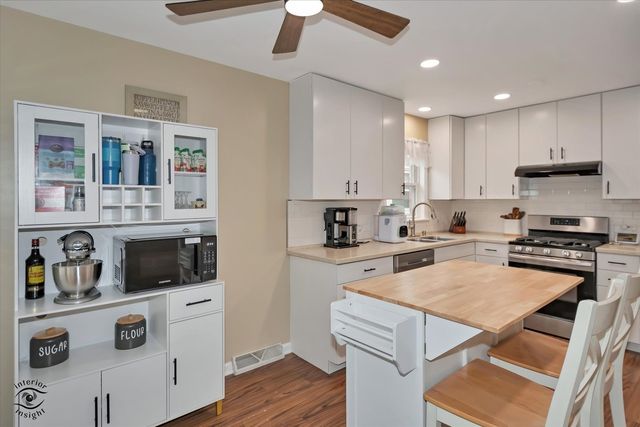 5465 N Nottingham Avenue, Chicago, IL 60656