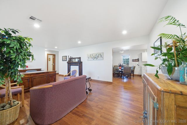 600 S Cherokee Street, Catoosa, OK 74015