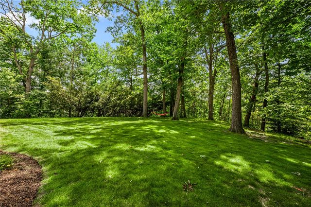 2411 James St, Hopewell Twp, PA 15001