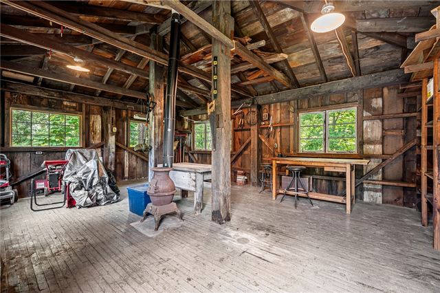 2411 James St, Hopewell Twp, PA 15001