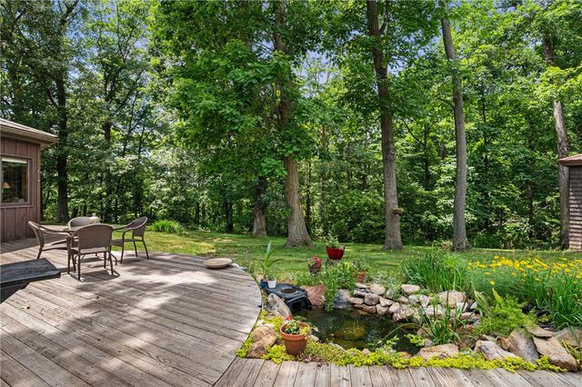 2411 James St, Hopewell Twp, PA 15001