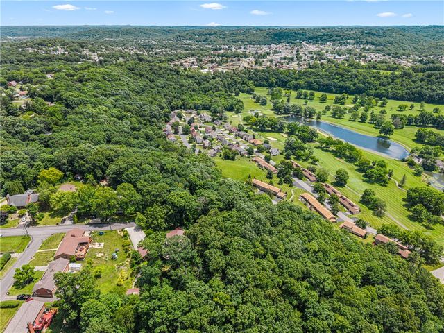2411 James St, Hopewell Twp, PA 15001