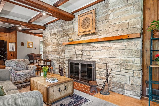 2411 James St, Hopewell Twp, PA 15001