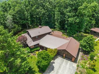 2411 James St, Hopewell Twp, PA 15001