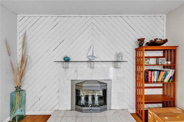 1781 Barkading LN, Virginia Beach, VA 23464
