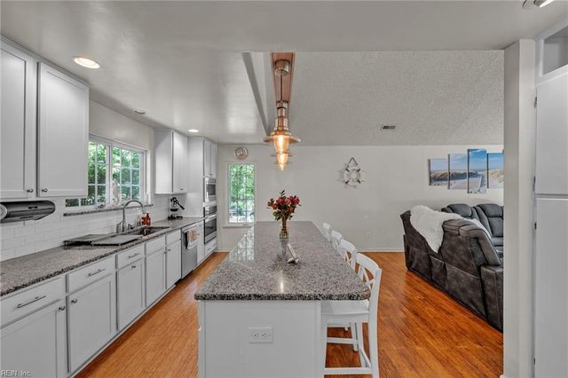 1781 Barkading LN, Virginia Beach, VA 23464