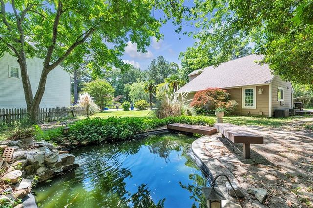 1781 Barkading LN, Virginia Beach, VA 23464