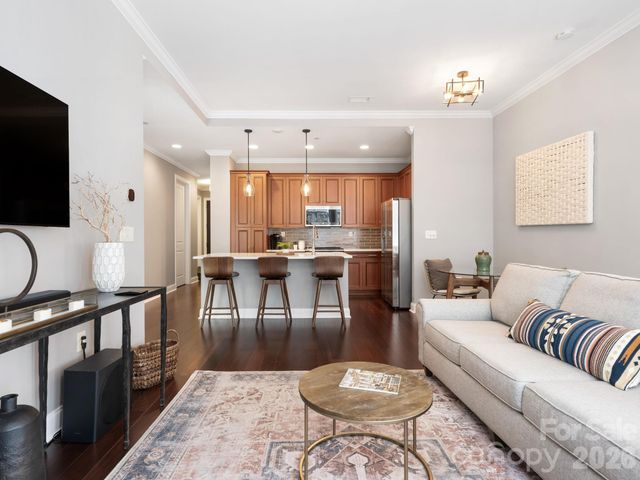 230 S Tryon Street 506, Charlotte, NC 28202