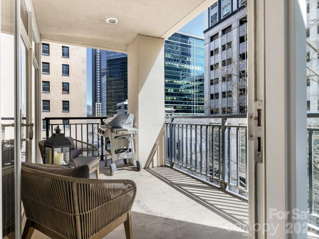 230 S Tryon Street 506, Charlotte, NC 28202
