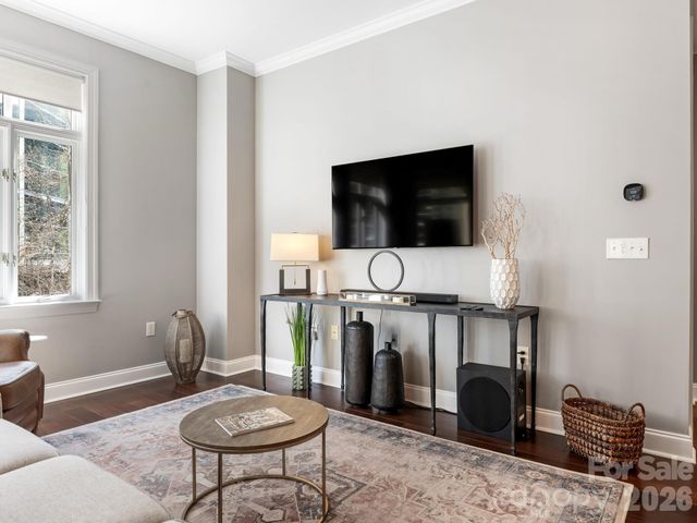 230 S Tryon Street 506, Charlotte, NC 28202