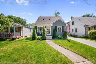 704 N Edison Avenue, Royal Oak, MI 48067