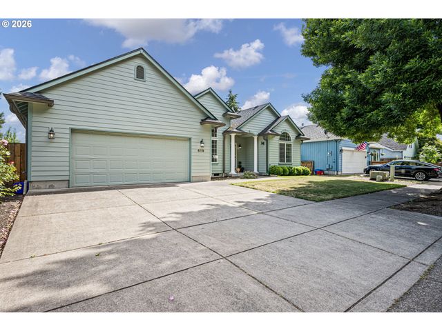 619 DRIFTWOOD Dr, Eugene, OR 97402
