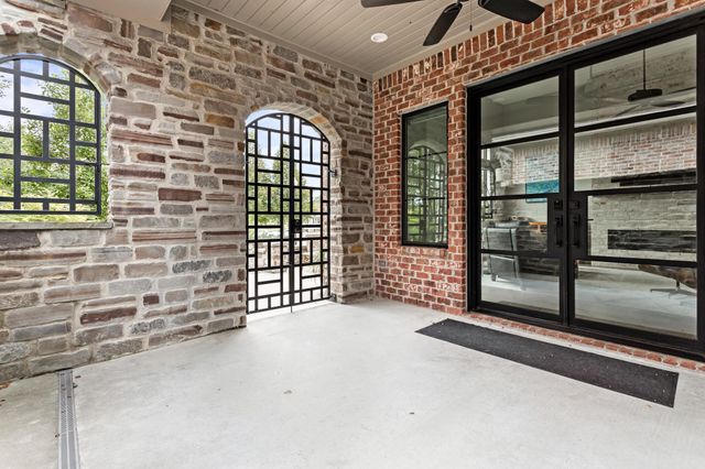 7725 Savannah, Beaumont, TX 77707
