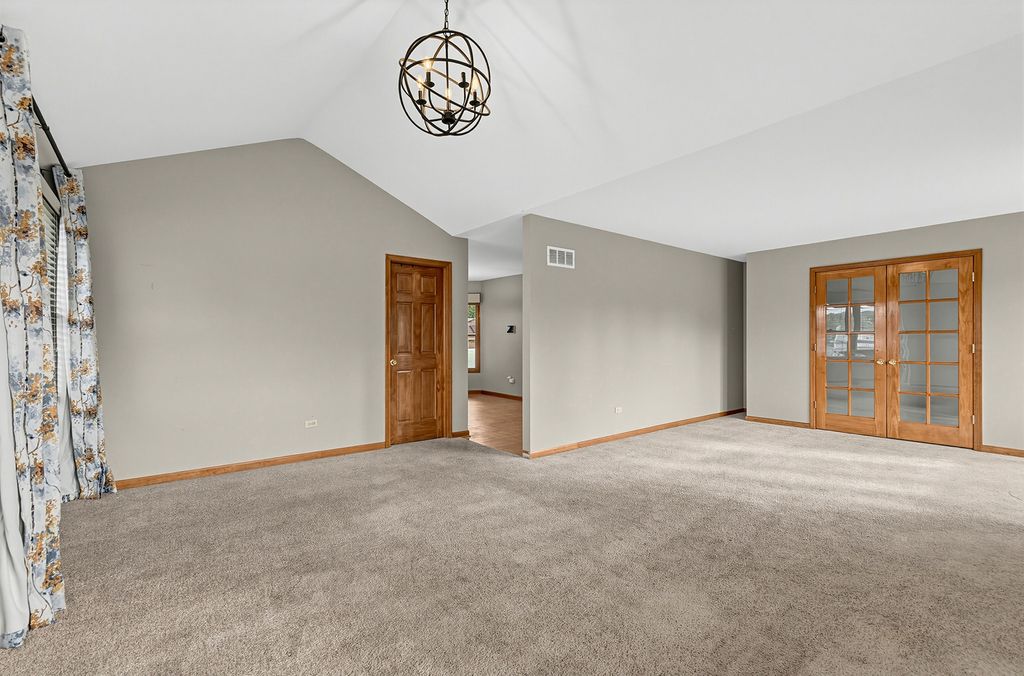 2817 Wake Island Drive, Joliet, IL 60435 — photo 2