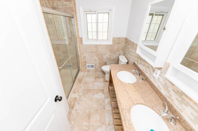 6412 Indiana Avenue N, Brooklyn Center, MN 55429