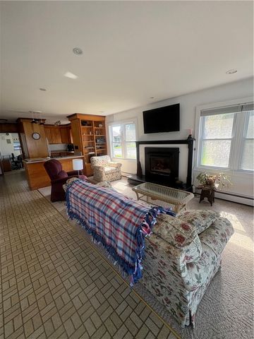 2187 Lake Road, Ontario, NY 14519